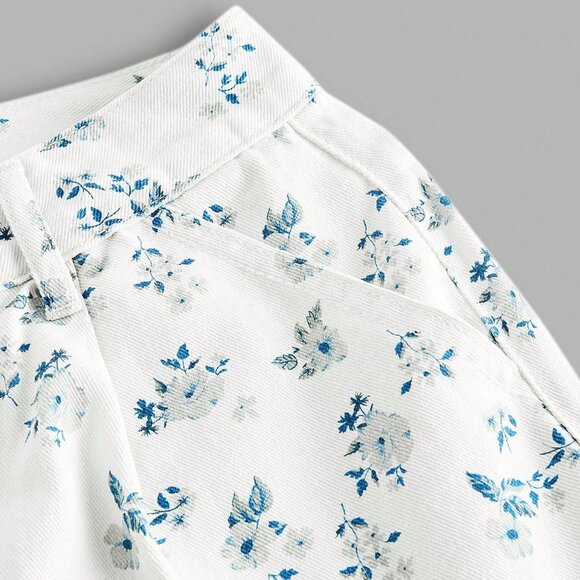 Light Wash Boho Women's Casual Loose Fit Wide Leg Ditsy Floral Jeans - Picture 6 of 6